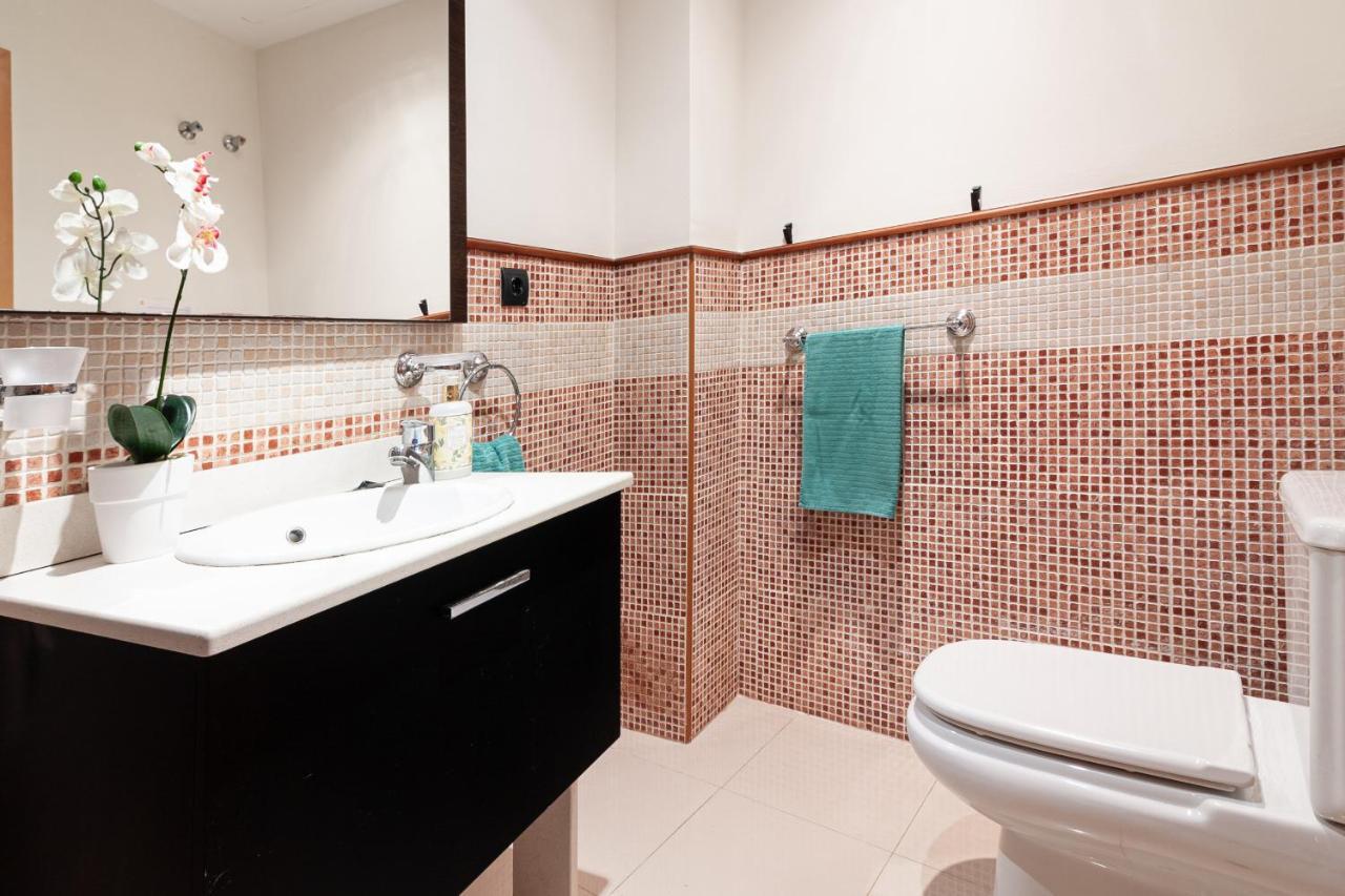 Sea & Wave Carreteria Apartment Малага Екстериор снимка